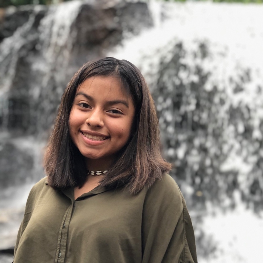 Meet your Posher, Alexandra